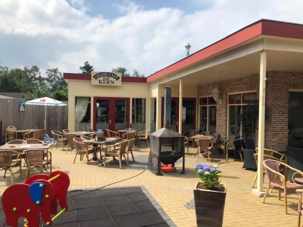 Heerlijk Vakantiehuisje In Putten Luaran gambar